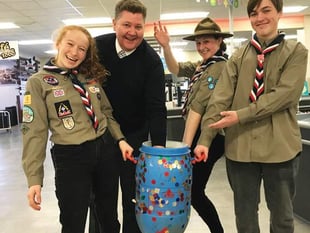 Shoppers help Jamboree funds