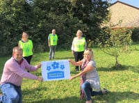 Lions donate to dementia project