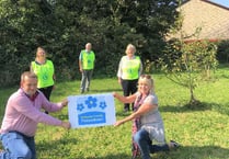 Lions donate to dementia project