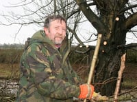Hardy Agricultural Society hold annual hedge laying match in extreme weather