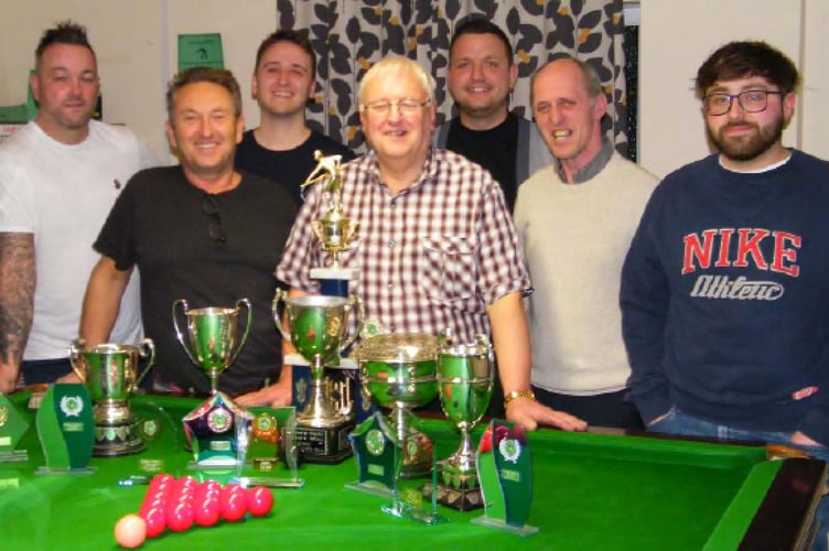 Marksbury Billiards pictured (left to right) Jamie Thornbury, Nigel Howes, William Howes,
Paul Hunt, Ryan Fletcher, Dave Pulsford and Dan Fletcher.