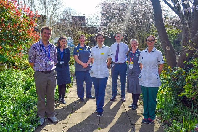 HICO team at the RUH (Jonathan Frost, who is quoted in the release, can be seen third from the right).