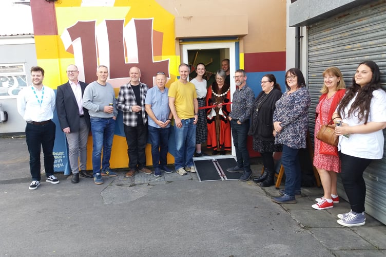 Midsomer Norton community representatives gathered with Mayor, Lynda Robertson, newly elected Deputy Mayor, Gordon Mackay and Midsomer Norton Community Trust members to unvail the Town’s new community space. 