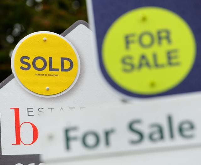 Mendip house prices increased slightly in April