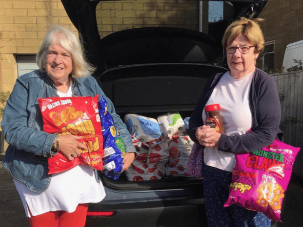 Midsomer Norton and Radstock Inner Wheel donate to Somer Valley Foodbank.