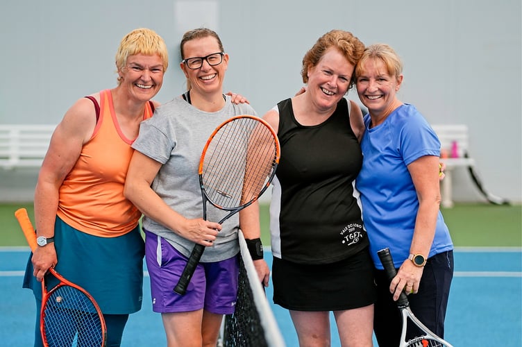 Club Champions - Ladies doubles Biznus.