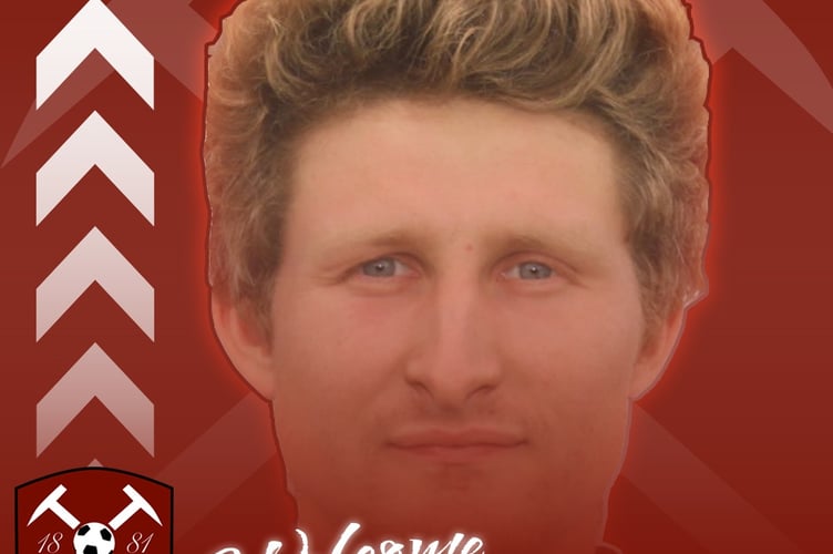 Joe Morgan has signed for Paulton Rovers.