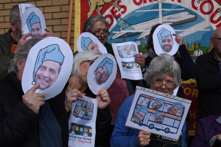 Bus protesters weca meeting