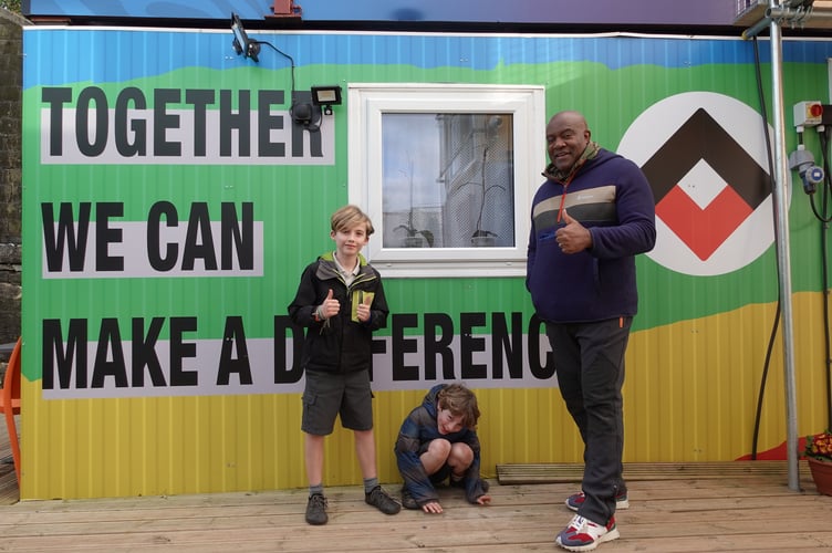 Max and his brother Charlie meet CEO of the Help Bristol’s Homeless charity, Jasper H Thompson
