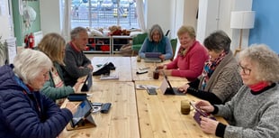 Free iPad and smartphone courses for older learners