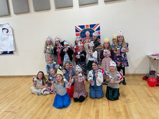 Brownies pledge allegiance to the King 