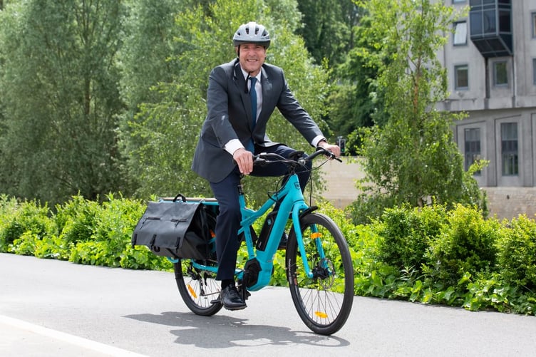 Dan Norris on bike