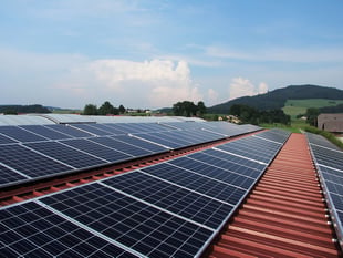 Improving energy efficiency in homes