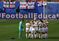 Lionesses take on La Roja