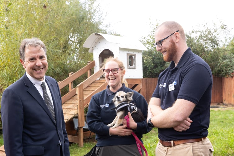 Metro Mayor Dan Norris meets businesses in the West Of England. Dan at Bath Cats & Dogs home. October 2023.