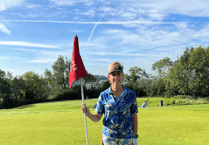 Wells Golf Club's Cath putts team on the board