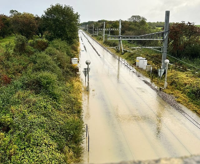 Flooding on tracks causes closures
