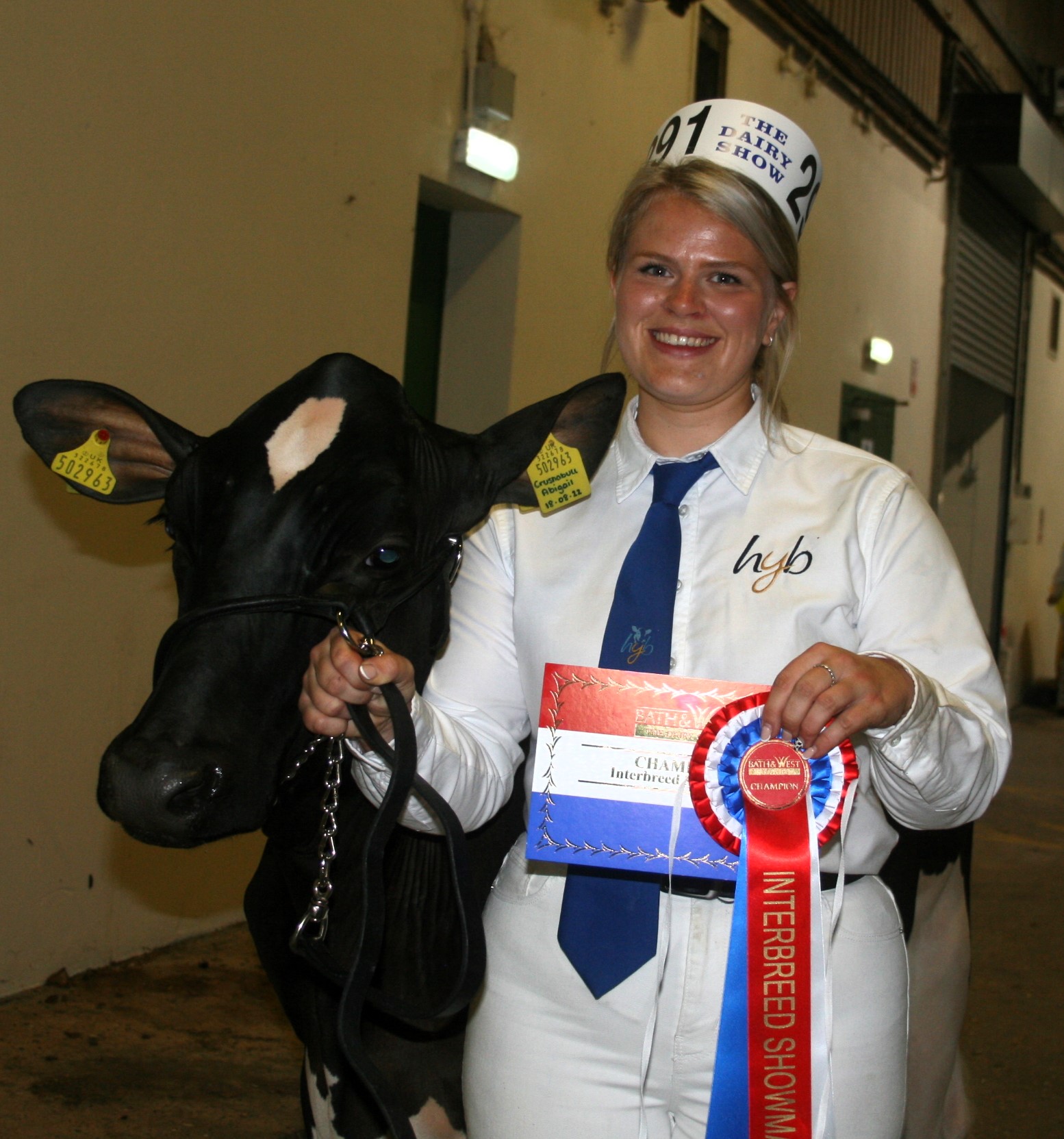 Cream of the crop! Langley sisters udderly triumphant at Royal Bath Dairy Show