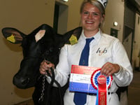 Cream of the crop! Langley sisters udderly triumphant at Royal Bath Dairy Show