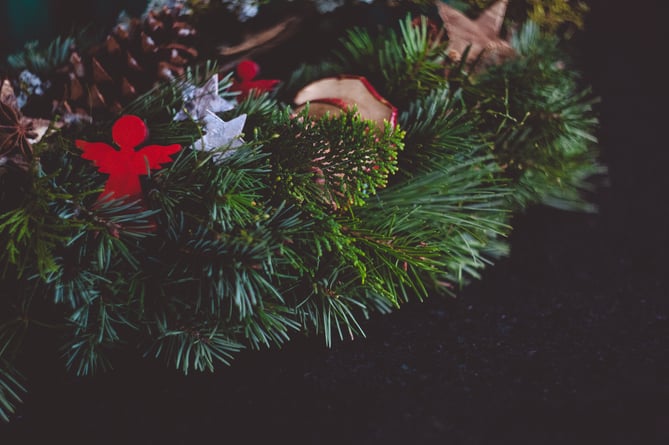 Photo by Markus Spiske: https://www.pexels.com/photo/green-christmas-tree-with-red-and-white-baubles-250676/