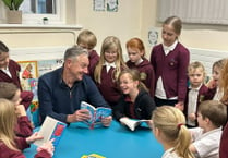 Renowned author opens school library and inspires pupils’ love for reading