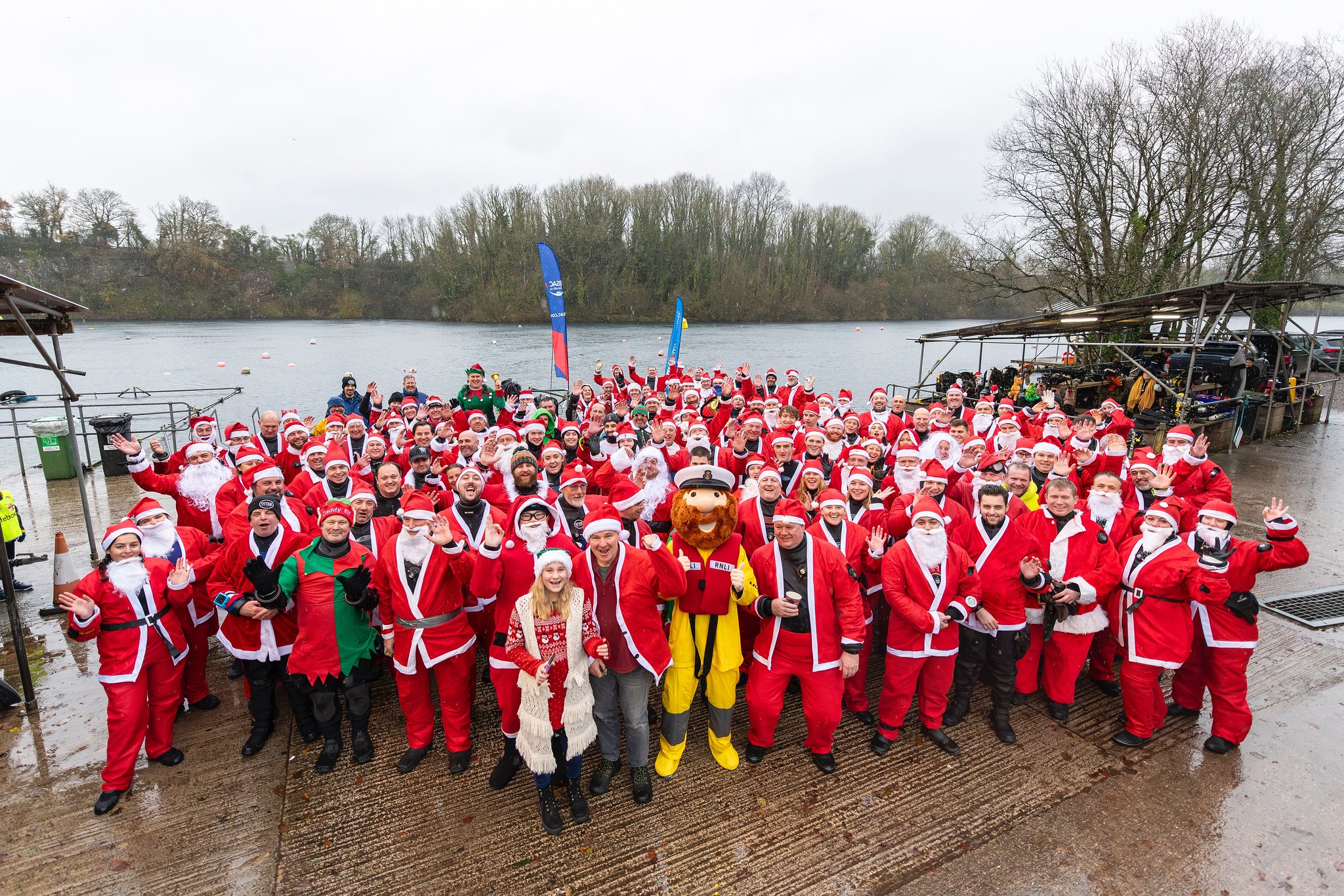 Vobster Quay welcomed a sea of santas to raise funds for Help for Heroes