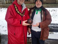 Bowls club members brave the snow to enjoy farmers' market