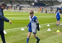 Stratton United U11s player honours great granddad at Bristol Rovers match
