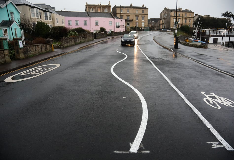 Somerset's £1.5m 'wiggly' road markings are now being scrapped