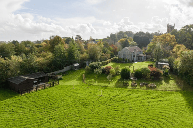 Elegantly designed barn conversion situated in the Chew Valley hits the market