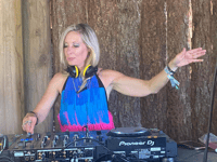Self-taught DJ quits £50k job to perform at Glastonbury Festival