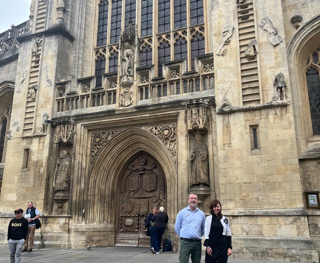 Charity joins up with Bath Abbey to open 'carers' cafe' at landmark