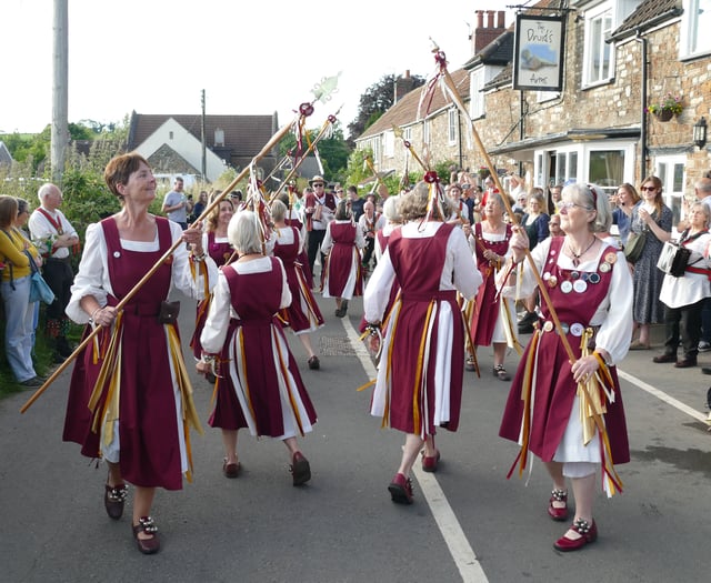 Morris dancers mark summer solstice at Stanton Drew