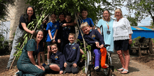 £2,000 donation for new conservation area at primary school