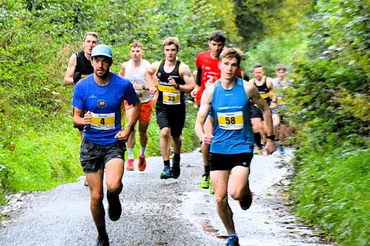Runners in the Somer Valley event