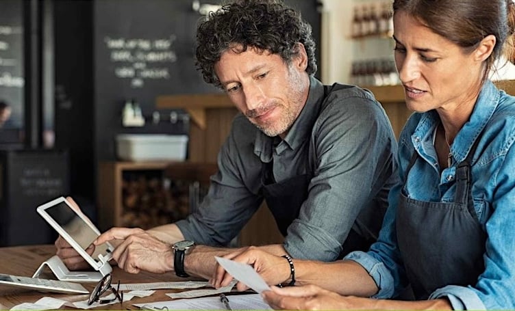 Midsomer Norton free business class to help with tax returns