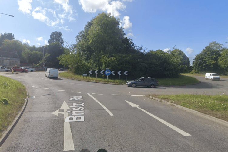 Between October 25 and November 3, temporary traffic signals will be in place around the A4 Globe Roundabout