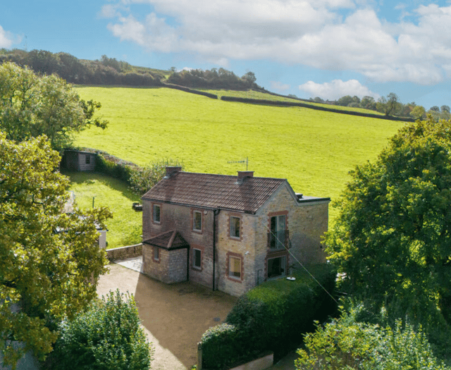 Charming period cottage: Modern comfort and original character