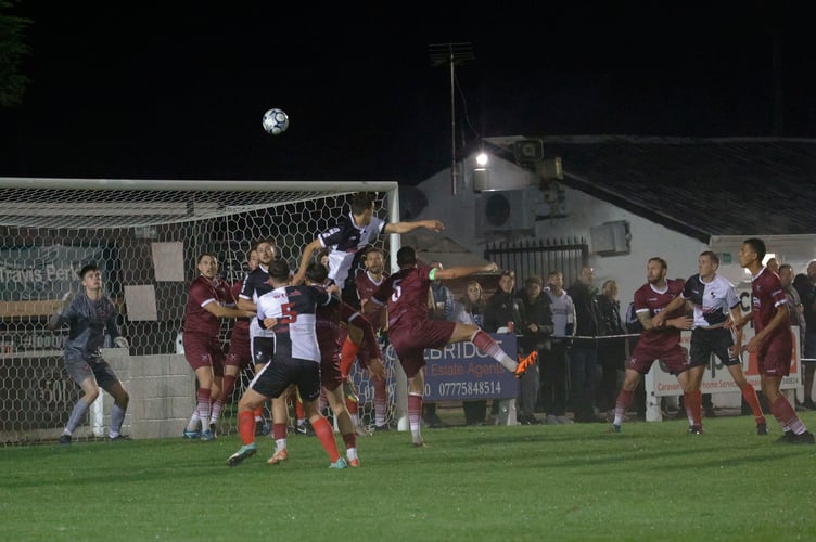 Shepton Mallet 4-2 Paulton Rovers