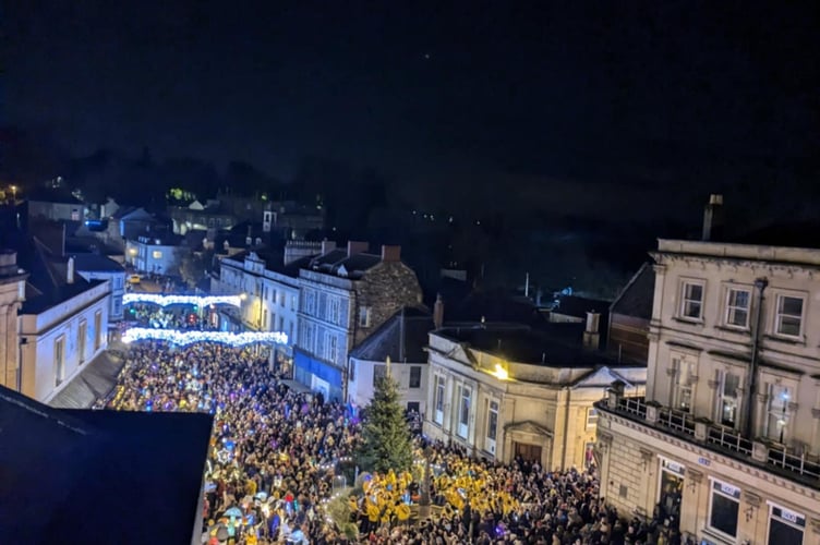 Hundreds gathered to watch the annual Frome Christmas light switch on