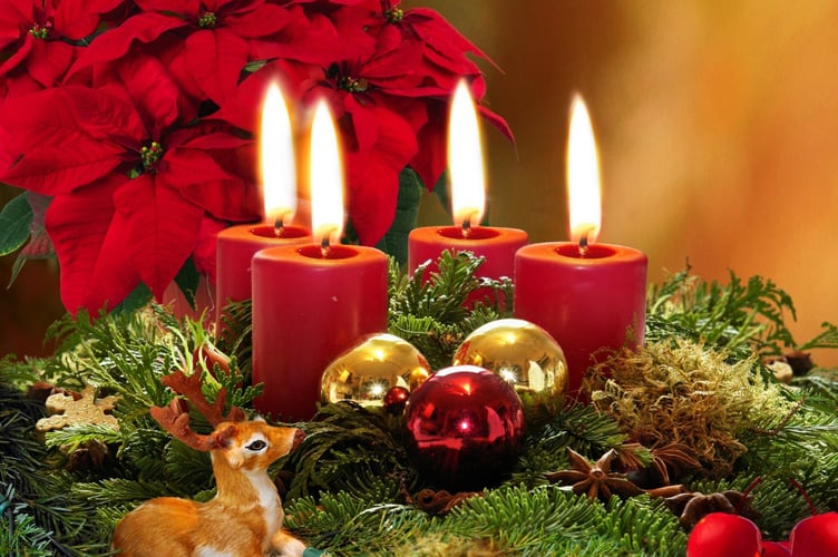 Wellow and Foxcote churches get ready for Carols by Candlelight events
