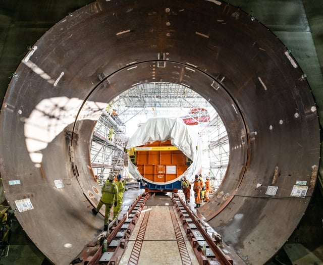 New nuclear reactor fitted to £26bn Hinkley Point power station