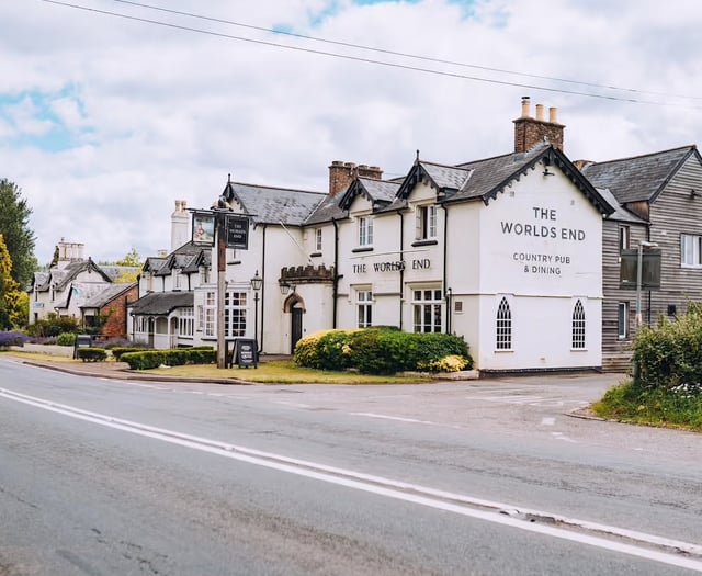 The World's End is offering people free Christmas dinners