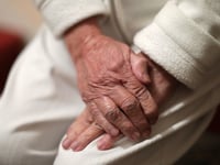 How to support loved ones with dementia this Christmas