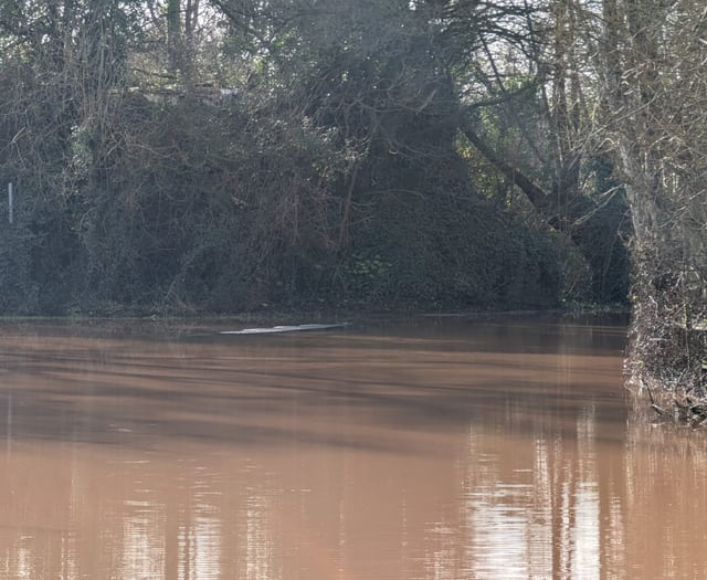 Thunderstorms and heavy rain loom after 'major' flooding in Somerset