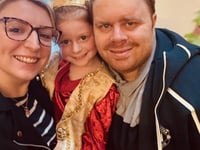 Dad forgets daughter after brain tumour symptoms misdiagnosed