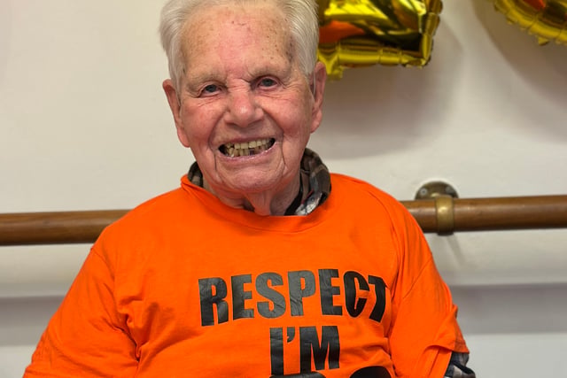 Chew Valley Chat help Stacey Rees celebrate his 103rd birthday
