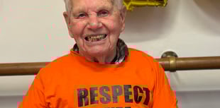 Chew Valley Chat help Stacey Rees celebrate his 103rd birthday