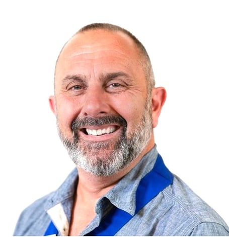 Cllr Chris Warren has criticised Bath and North East Somerset Council’s plan to charge emergency service vehicles to enter the Clean Air Zone, calling it an “absolute disgrace.”