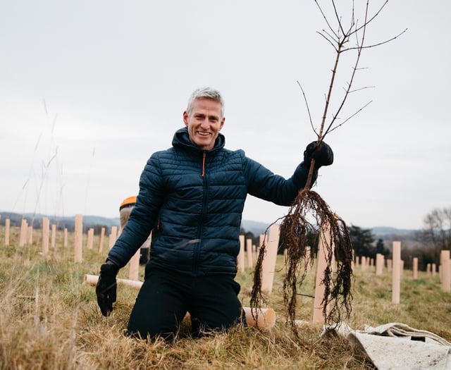 Record breaking day of planting achieved by Avon Needs Trees
